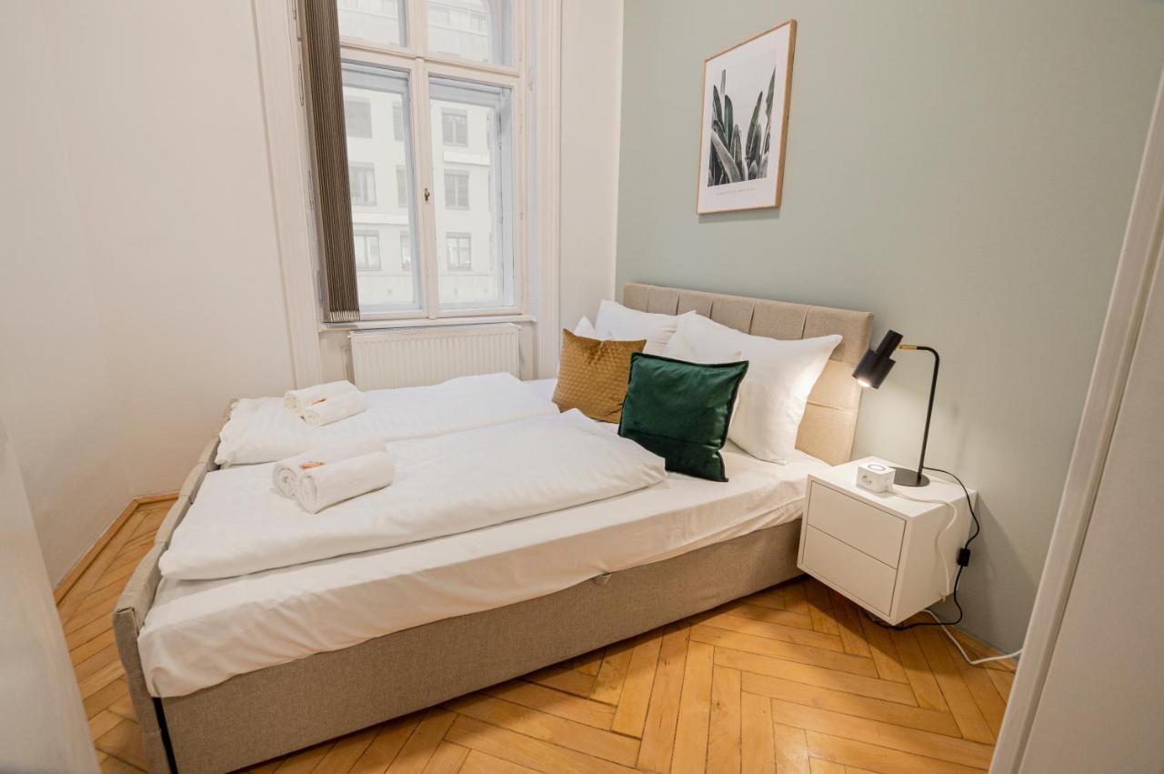 Charming Apt Perfect For 4-6 Tram, Self-Checkin Wenen Buitenkant foto